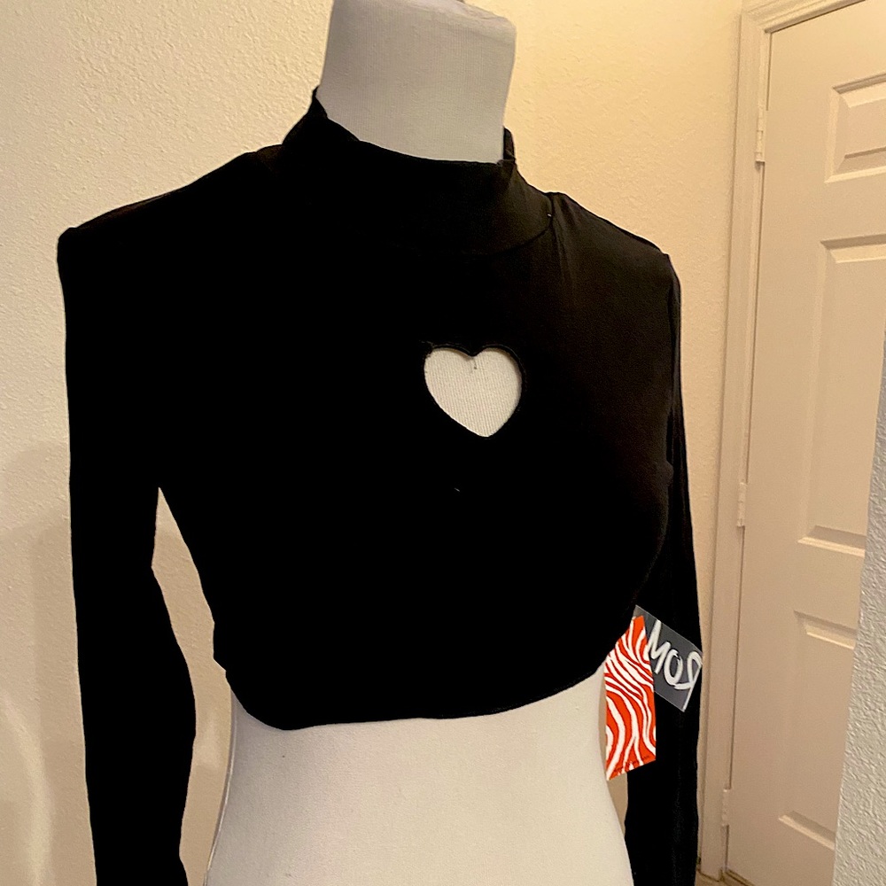 Black crop top size small